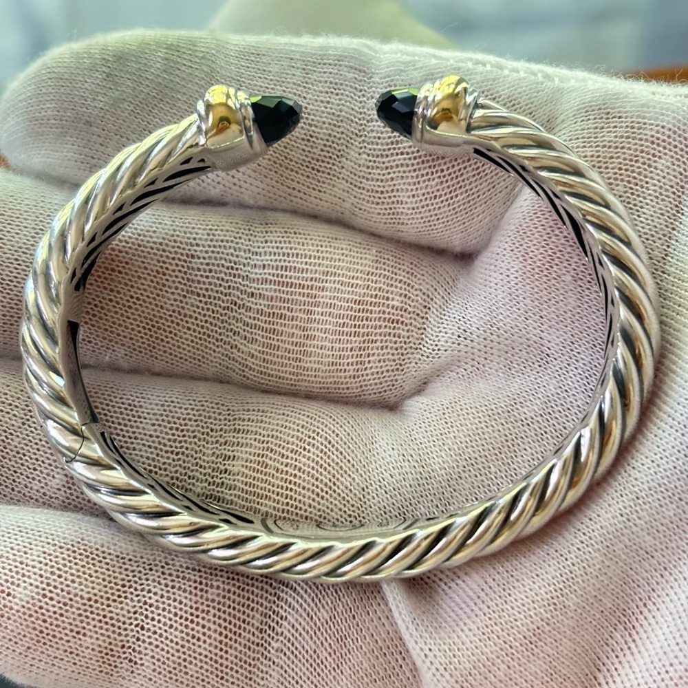 David Yurman 925 & 18k Gold Sculpted Cable Bracelet with Black Onyx-Small - Picture 8 of 9